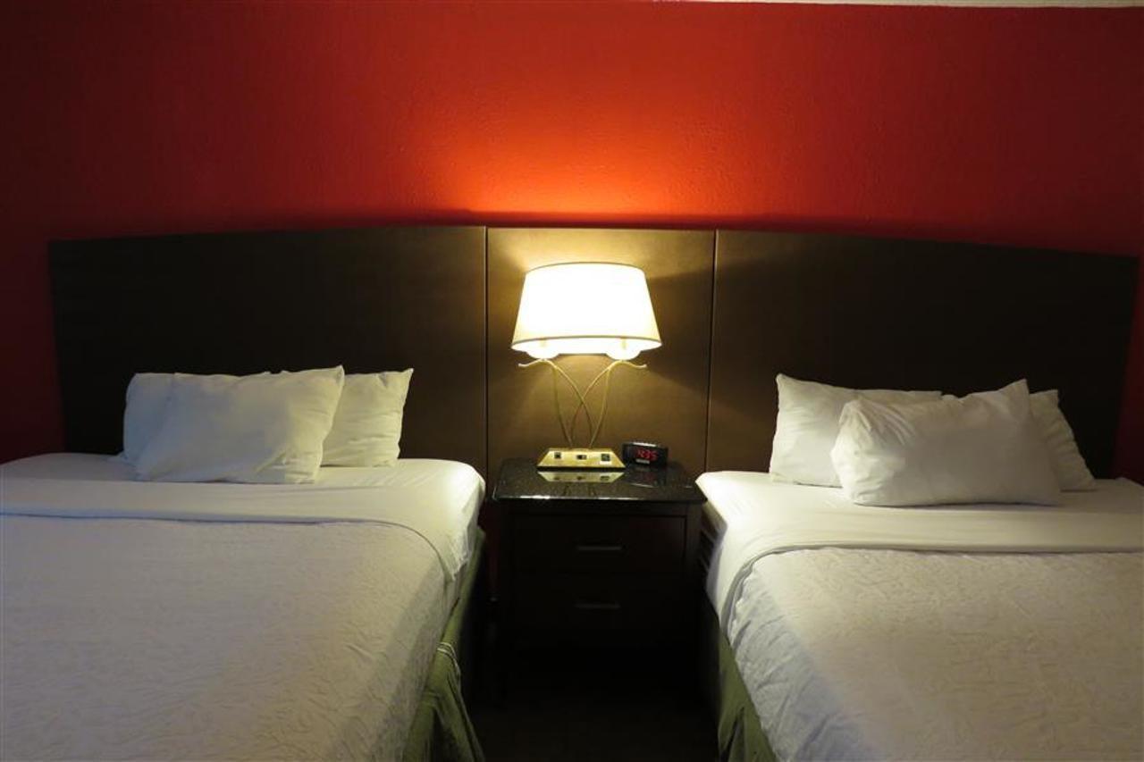 Baymont By Wyndham Ferndale/Royal Oak Hotel Luaran gambar